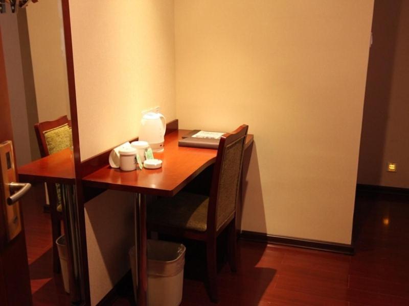 Greentree Inn Guiyang Court Street West Zhongshan Road Subway Station Business Hotel Exterior foto