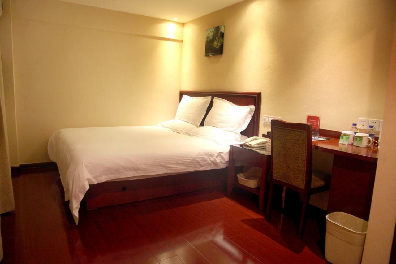 Greentree Inn Guiyang Court Street West Zhongshan Road Subway Station Business Hotel Exterior foto