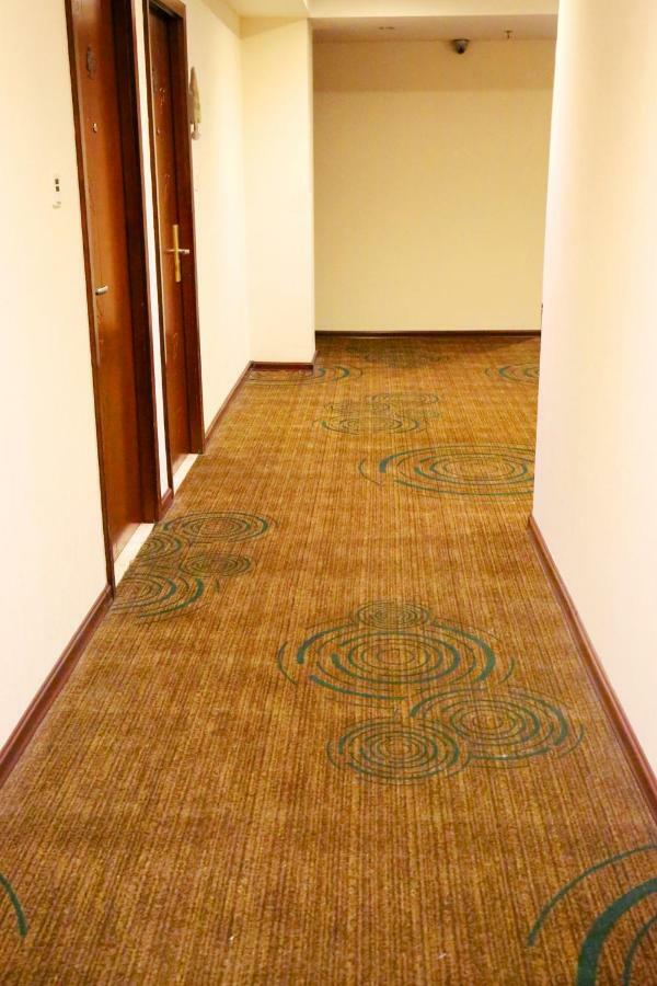 Greentree Inn Guiyang Court Street West Zhongshan Road Subway Station Business Hotel Exterior foto